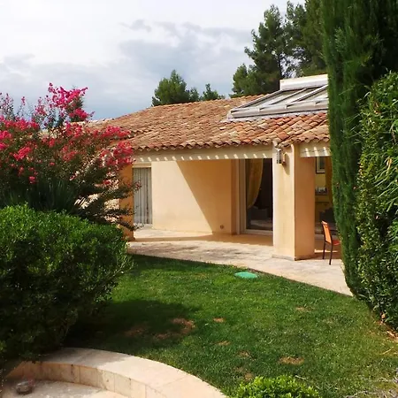 Propriete : 300 M² + Villa *