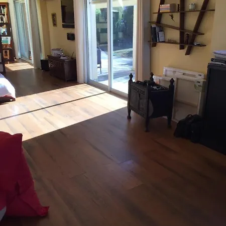 Propriete : 300 M² + Villa Beaurecueil