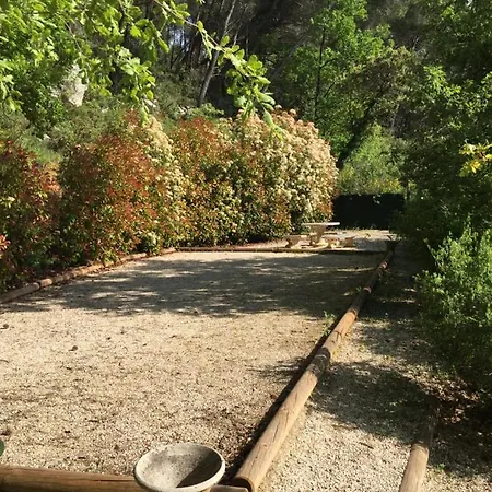 Propriete : 300 M² + * Beaurecueil
