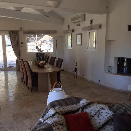 Propriete : 300 M² + * Beaurecueil